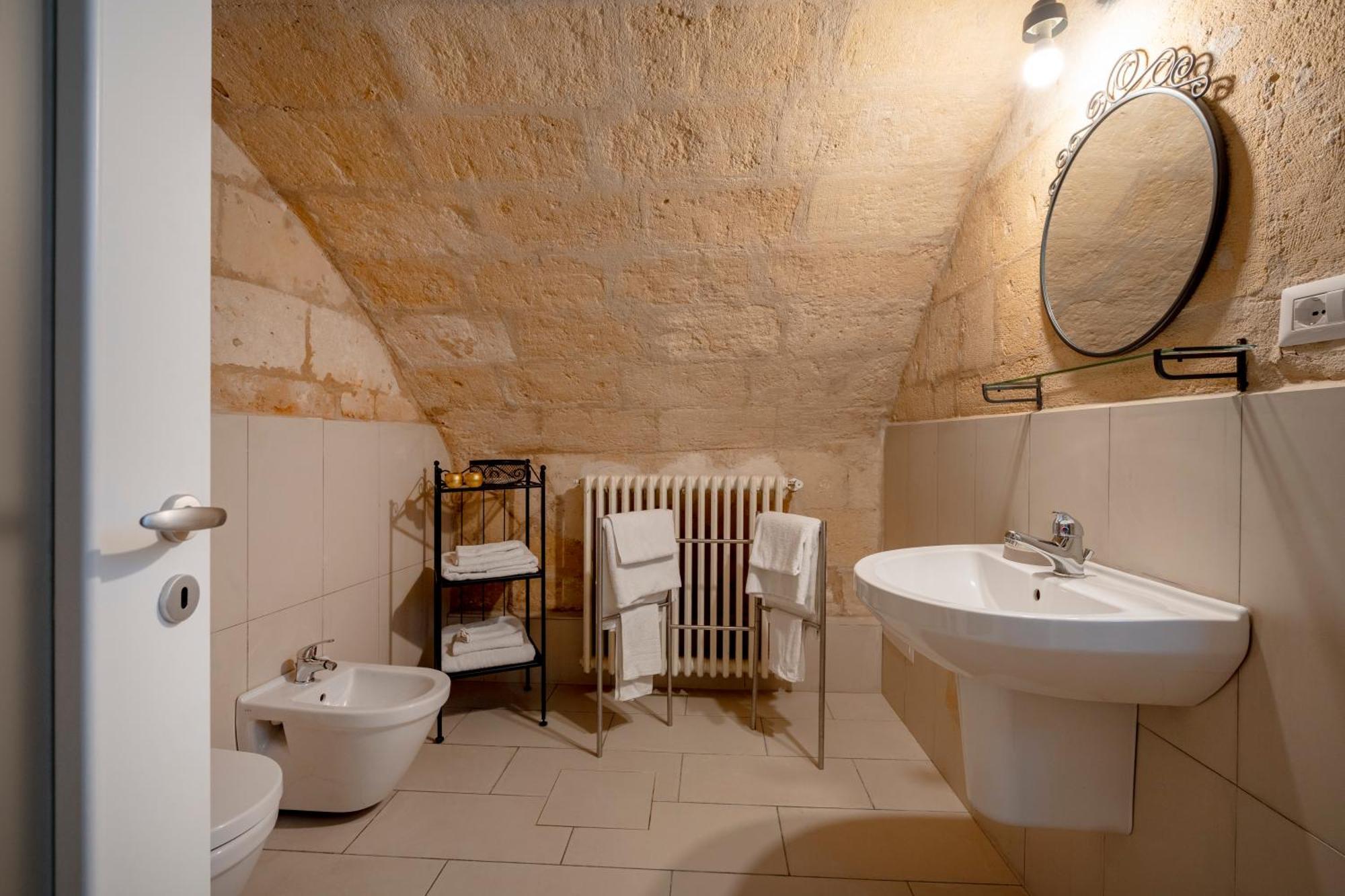 La Grotta Di Lulu Apartment มาเตรา ภายนอก รูปภาพ