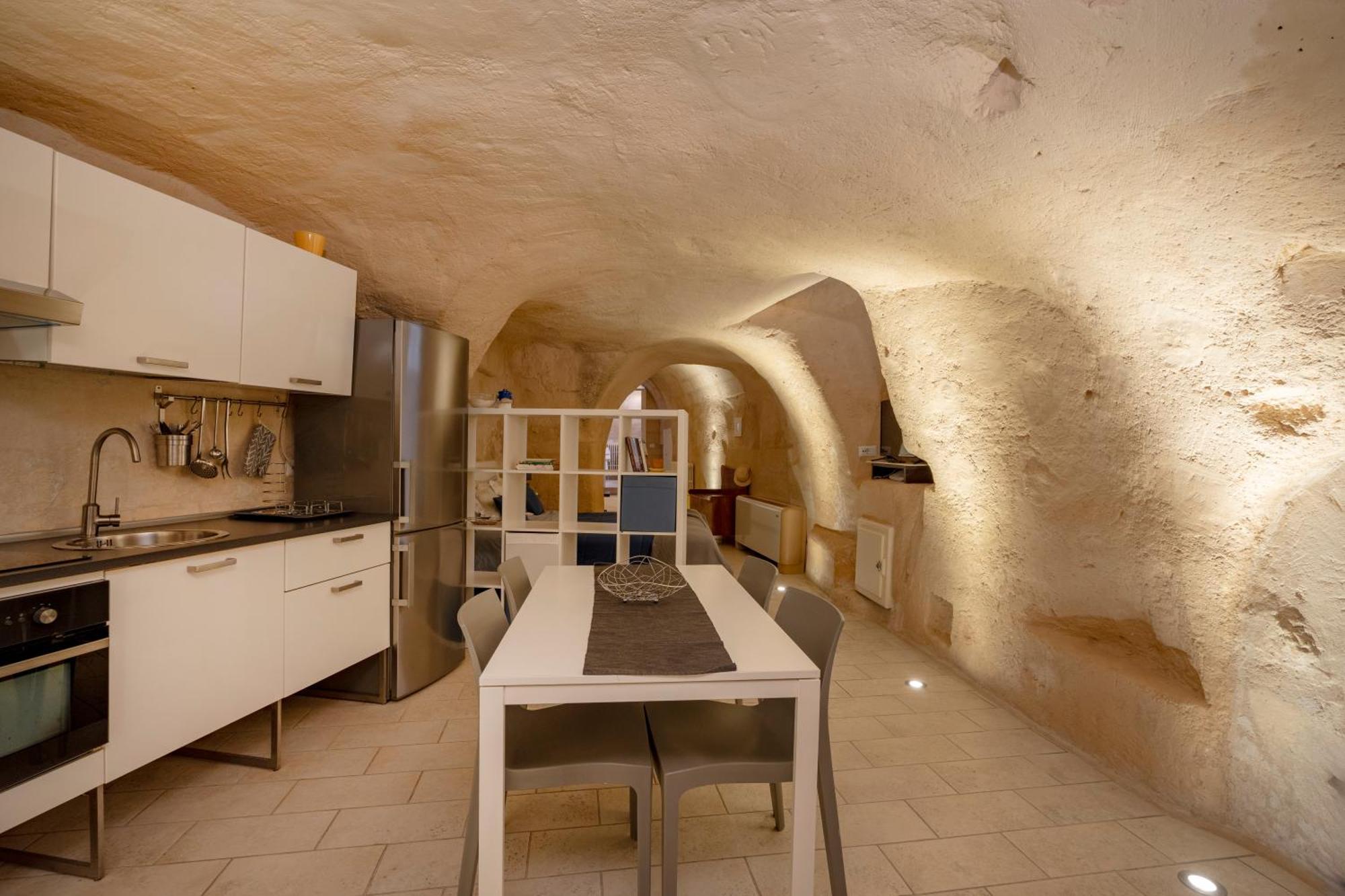 La Grotta Di Lulu Apartment มาเตรา ภายนอก รูปภาพ